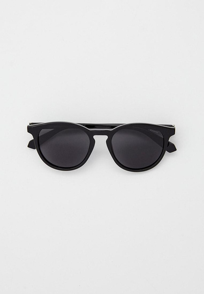 Солнцезащитные очки в черной оправе с круглыми стеклами