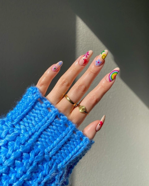 Jelly nails: 20 идей трендового прозрачного маникюра