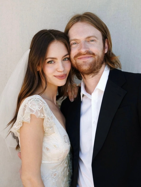 Финнеас О’Коннелл и Клаудия Сулевски | Источник: Vogue magazine
