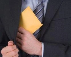 В регионе с начала года по фактам коррупции возбуждено 75 уголовных дел | www.e1.ru