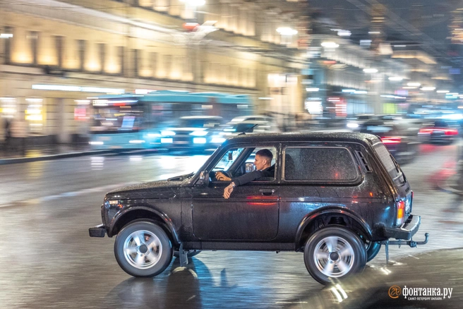 Необходимо проверять свою машину после шиномонтажа | Источник: Михаил Огнев / FONTANKA.RU