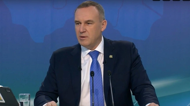 Ханты-Мансийск или Сургут: Кухарук рассказал, где будет столица Югры | Источник: кадр из видеотрансляции пресс-конференции Руслана Кухарука