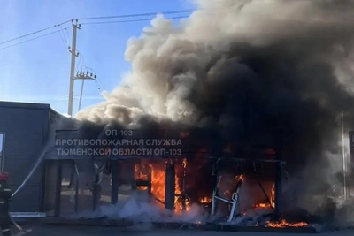 Закусочная сгорела дотла в результате пожара под Тюменью
