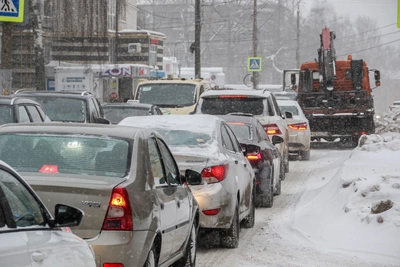 Nizhny Novgorod paralyzed by 10-point traffic jams