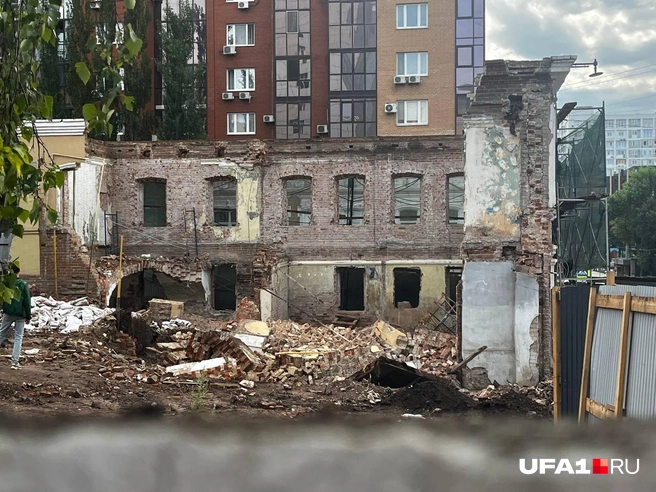 Там велись строительные работы | Источник: Екатерина Чижик / UFA1.RU