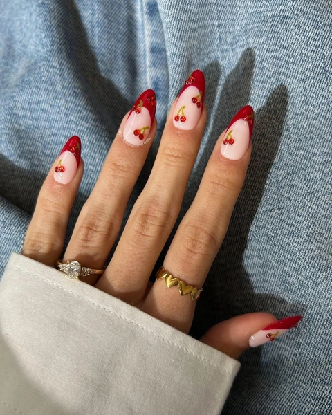 Источник: соцсети phoebesummernails