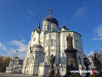 Благовещенский собор находится на месте городского сада, где когда-то маленький Самуил «услышал трубы полковые» и запомнил их на всю жизнь | Источник: Алёна Воропаева / Voronezh1.ru