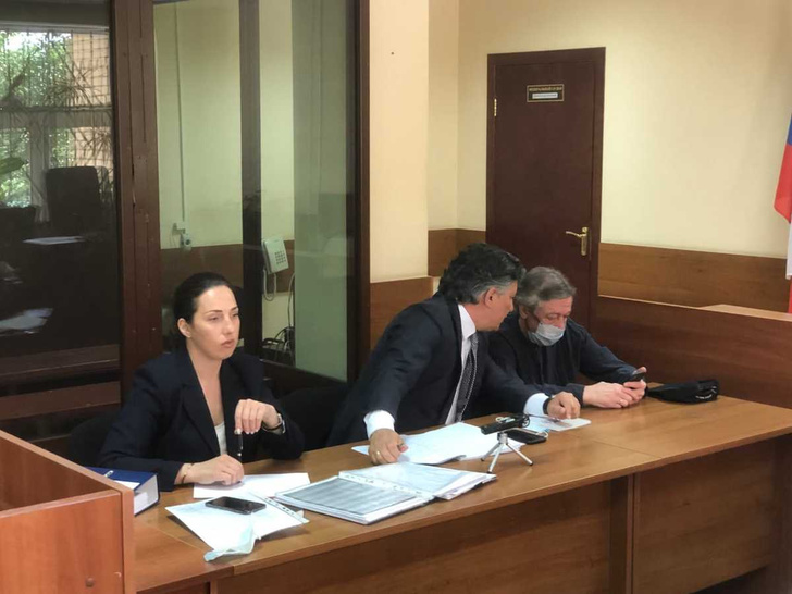 Заседание по делу Михаила Ефремова: трансляция из Пресненского суда