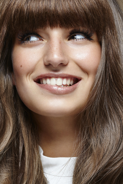 Как добиться красивой улыбки: врач-стоматолог отвечает на вопрос с форума Woman.ru