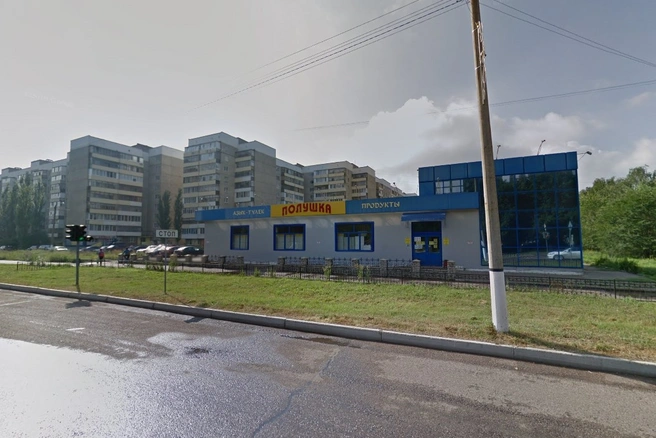 По словам племянницы, на мужчину напали возле этого магазина | Источник: Google Maps