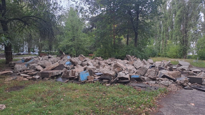 Все, теперь там груда обломков | Источник: «CITY_FLANER: открывая Тольятти» / vk.com
