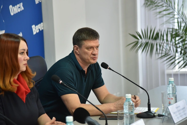 Пресс-конференция была посвящена Международному дню борьбы с наркоманией и незаконным оборотом наркотиков | Источник: Сергей Сапоцкий