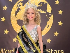 8-летняя россиянка победила в World Rising Stars: 25 фото самой красивой девочки в мире