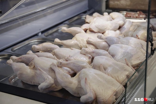 Пока курицу можно свободно купить в любом магазине | Источник: Лина Саитова / 116.RU
