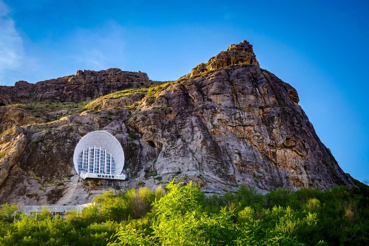 Гора Сулайман-Тоо | Источник: Kylie Nicholson via Shutterstock/Fotodom.ru