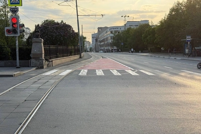 Необычная красно-белая разметка появилась в центре Екатеринбурга
