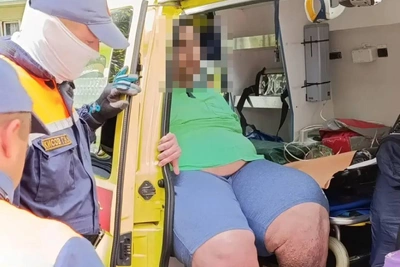 Спасатели Сочи помогли доставить домой 225-килограммового мужчину