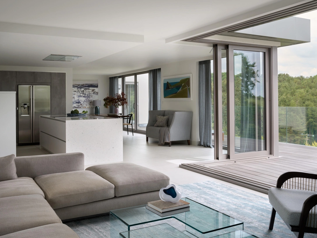 Кресло, Dmitriy & Co. Диван, Giorgetti. Кофейный столик, Porada. | Источник: Саймон Аптон