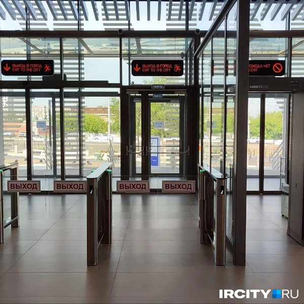 Зона досмотра на входе в терминал | Источник: Ксения Власова / «ИрСити»