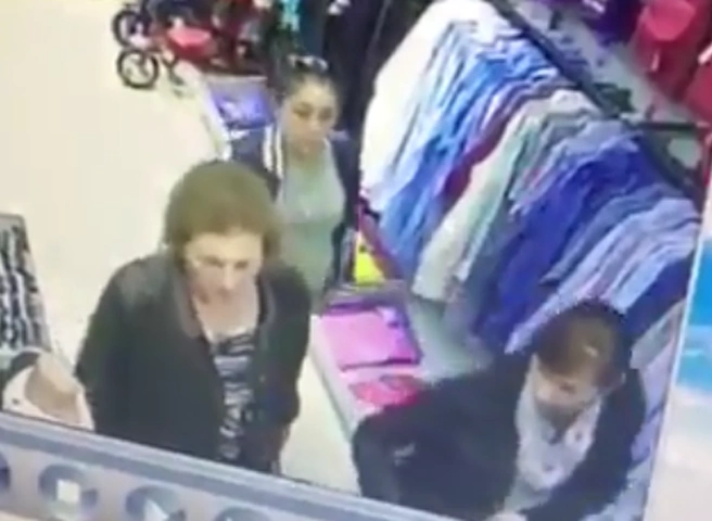 В Рязани беременная женщина украла кошелек в магазине (видео) | ya62.ru