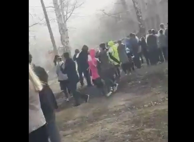 В Башкирии подросток порезал ножом сверстников и поджег школу (видео) | ya62.ru