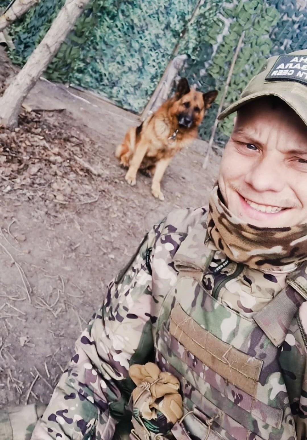 «Маленькую малышку так и не увидел». Под Волгоградом простятся с погибшим на Украине 26-летним экс-…