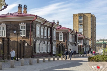 Так сохраняют и превращают в культурные арт-пространства деревянные дома в суровом промышленном Красноярске | Источник: Константин Завриков / V1.RU