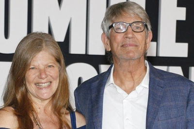 Julia Roberts' Sister-in-Law Accuses Timothy Busfield of Harassment