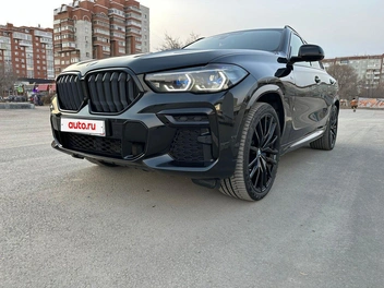 К примеру, нового владельца для этой иномарки ищут в Омске  | Источник: Auto.ru