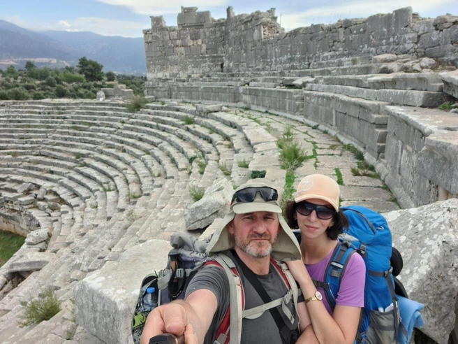 Было два античных города — Ксанф и Каш — с их полуразрушенными амфитеатрами (2,5 тысячи лет назад эти места принадлежали древним грекам) | Источник: Евгений Рубе