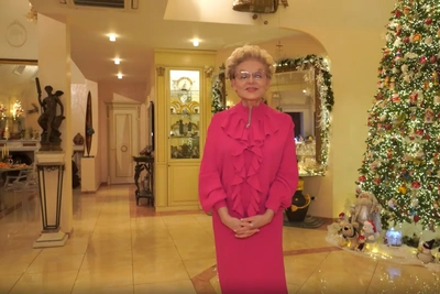 Елена Малышева показала свой столичный особняк