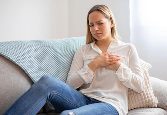 Когда дико колотится сердце: кардиолог Кореневич рассказала, как отличить паническую атаку от серьезной проблемы