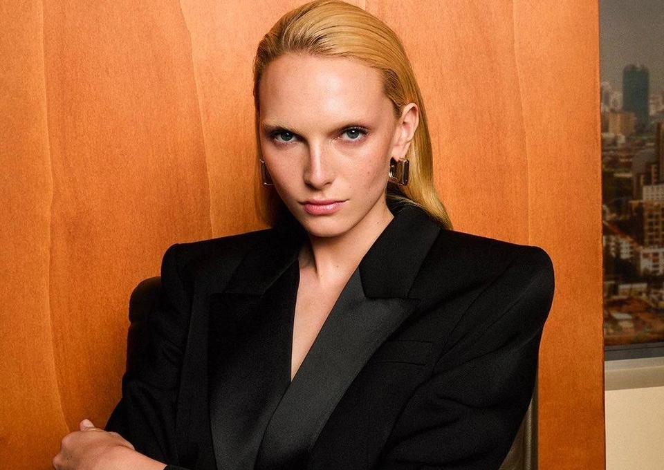 YSL Beauty выбирает Алекс Консани — модель-трансгендер теперь рекламирует новую тушь