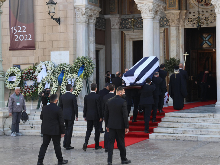 «Бессмертный Константин»: как прошли похороны последнего греческого короля