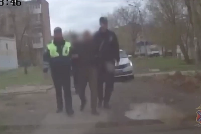 В Волжске водитель без прав бросил машину во время погони