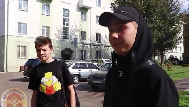 «Не ожидал от молодежи такого поступка»: двое школьников поймали 41-летнего вора, укравшего деньги у пенсионера (видео) | Источник: МВД по Красноярскому краю