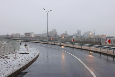 В Волгограде губернатор открыл 463 метра дороги через пойму