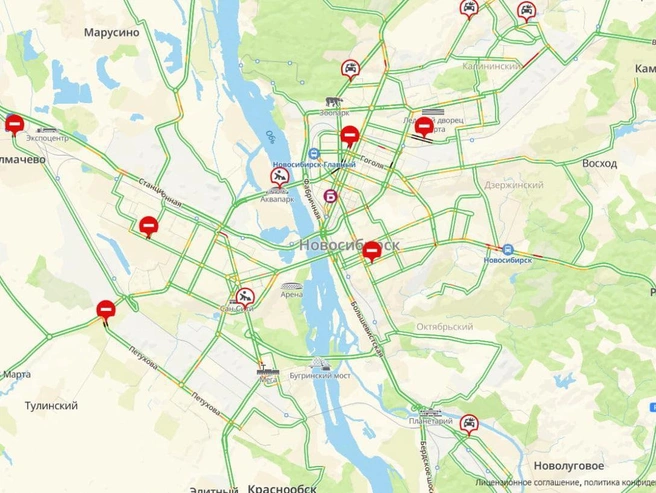 На карте города практически нет «красных» дорог | Источник: 2ГИС