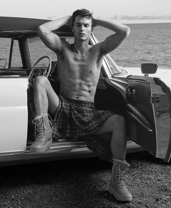 Источник: kitbutlerr / Instagram.com (экстремистская организация, деятельность запрещена на территории РФ)