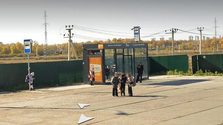 Лезут напролом, а их не пускают: жители отдаленного микрорайона Уфы воюют за каждое стоячее место в маршрутке Лезут напролом, а их не пускают: жители отдаленного микрорайона Уфы воюют за каждое стоячее место в маршрутке