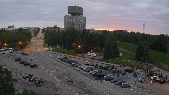 Простояли почти сутки. На границе в Нарве выросла очередь — ранее в Эстонии грозились закрыть погранпереход | Источник: видовая камера