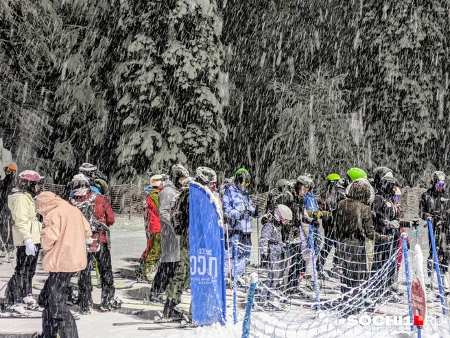 Вечерка тоже пользуется популярностью, но очереди намного меньше дневных | Источник: Оксана Витязь