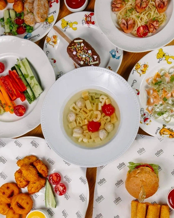 В популярном ресторане есть небольшая игровая комната | Источник: rodina_restoran / Instagram.com (экстремистская организация, деятельность запрещена на территории РФ)