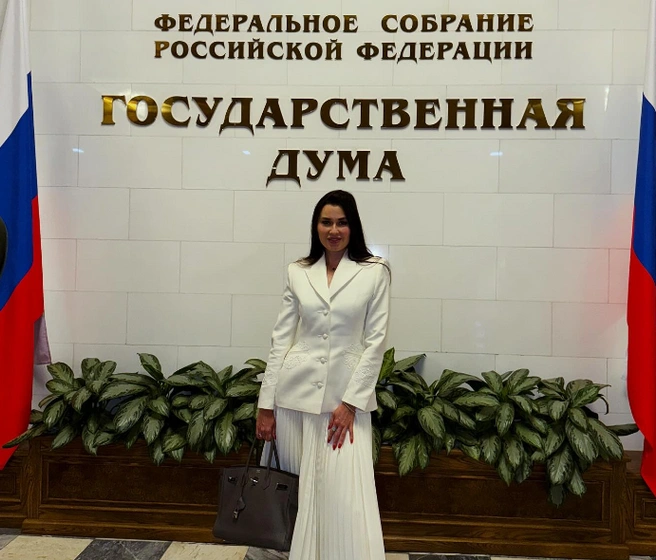 Ради Госдумы Регина пожертвовала отпуском | Источник: regina_doctor / Instagram (экстремистская организация, деятельность запрещена на территории РФ)