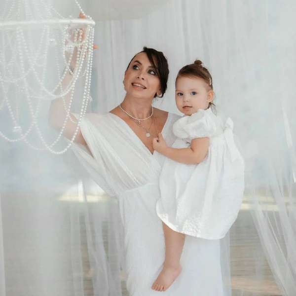 Наталья Фриске с дочкой