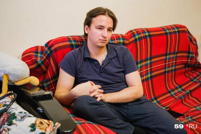 Сегодня Кирилл сам выбирает, когда ему «выходить на работу» | Источник: Тимофей Калмаков / 59.RU