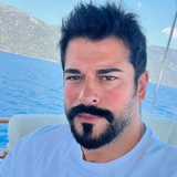 <p>Бурак Озчивит</p>