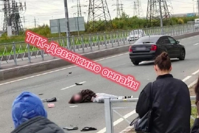 В Мурино сбили перебегавшую на красный женщину