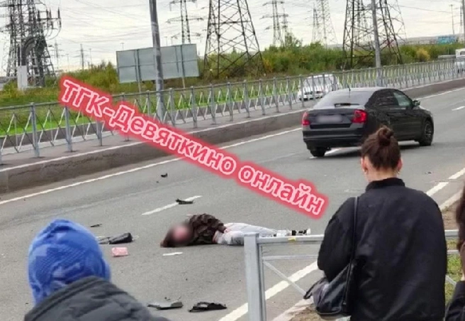 Chery снёс женщину с пешеходного перехода в Мурино | Источник: Девяткино онлайн | Мурино / Телеграм