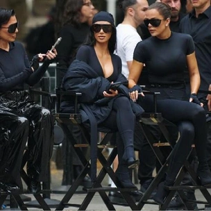 Презентация NikeSkims: Крис Дженнер, Ким и Хлои Кардашьян в Нью-Йоркской публичной библиотеке